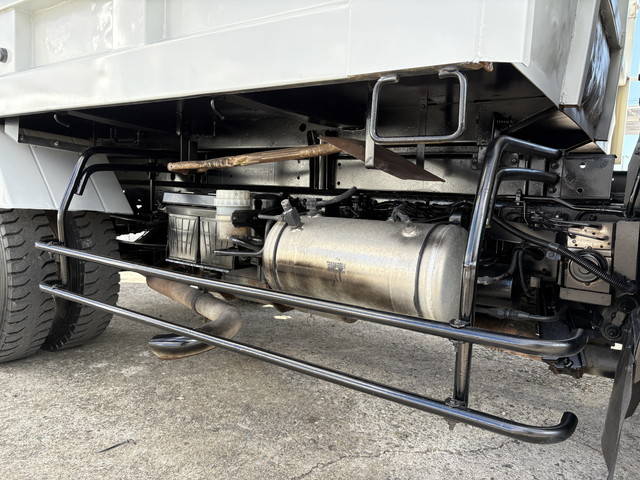 三菱ファイターダンプ中型（4t）[写真16]