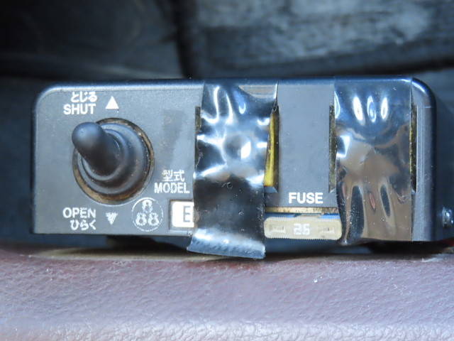 日野プロフィアダンプ大型（10t）[写真23]