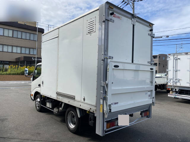 日野デュトロパネルバン小型（2t・3t）[写真02]