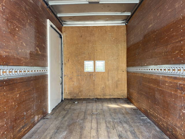 日野デュトロパネルバン小型（2t・3t）[写真09]