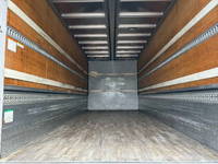 いすゞフォワードアルミウイング中型（4t）[写真14]