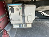 いすゞフォワードアルミウイング中型（4t）[写真15]