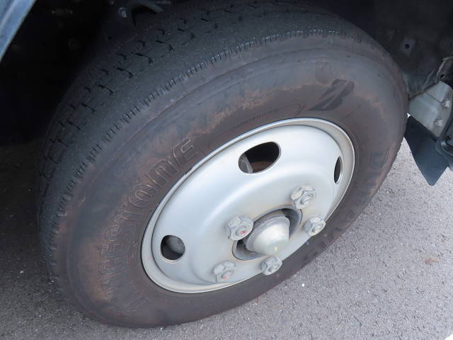 いすゞエルフ平ボディ小型（2t・3t）[写真13]