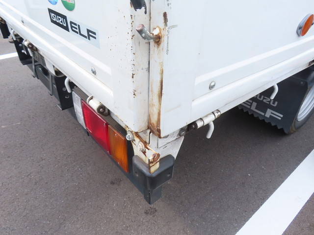 いすゞエルフ平ボディ小型（2t・3t）[写真28]