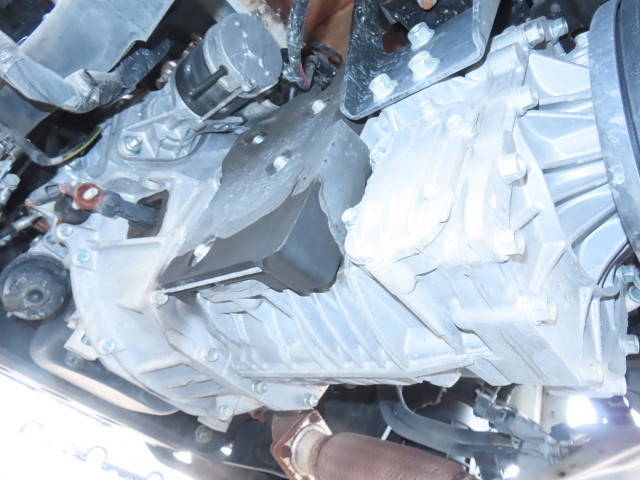 いすゞエルフ平ボディ小型（2t・3t）[写真07]