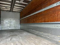 いすゞフォワードアルミウイング中型（4t）[写真12]