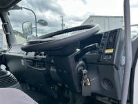 いすゞフォワードアルミウイング中型（4t）[写真17]