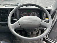 いすゞフォワードアルミウイング中型（4t）[写真21]