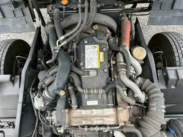 いすゞフォワードアルミウイング中型（4t）[写真24]