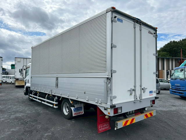 いすゞフォワードアルミウイング中型（4t）[写真03]