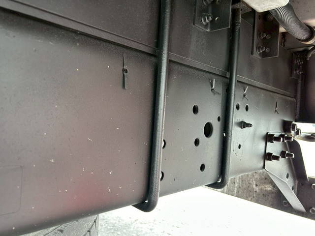 いすゞフォワードアルミウイング中型（4t）[写真31]