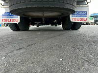 いすゞフォワードアルミウイング中型（4t）[写真36]