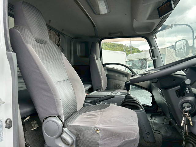 いすゞフォワードアルミウイング中型（4t）[写真38]