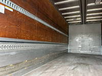 いすゞフォワードアルミウイング中型（4t）[写真10]