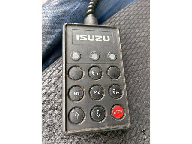 いすゞギガアルミウイング大型（10t）[写真27]