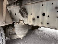 いすゞギガアルミウイング大型（10t）[写真33]