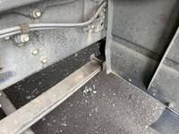 いすゞギガアルミウイング大型（10t）[写真37]