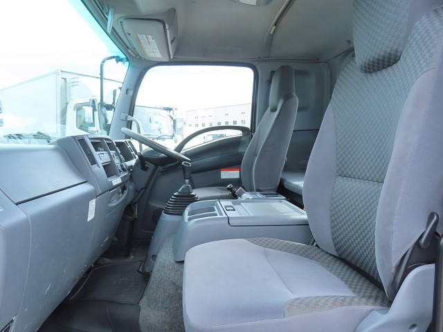 いすゞフォワードアルミブロック増トン（6t・8t）[写真19]