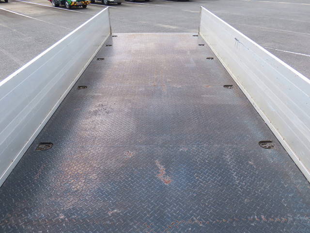 いすゞフォワードアルミブロック増トン（6t・8t）[写真26]