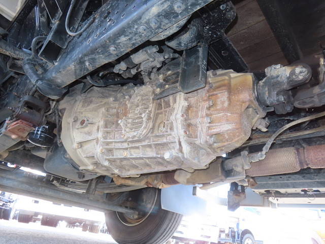 いすゞフォワードアルミブロック増トン（6t・8t）[写真07]