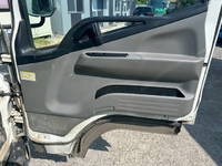 三菱ふそうキャンターダブルキャブ（Wキャブ）小型（2t・3t）[写真14]