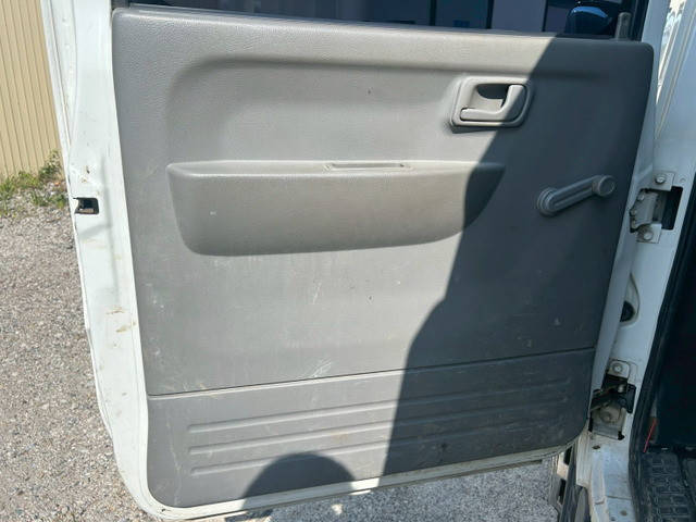 三菱ふそうキャンターダブルキャブ（Wキャブ）小型（2t・3t）[写真15]