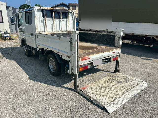 三菱ふそうキャンターダブルキャブ（Wキャブ）小型（2t・3t）[写真04]