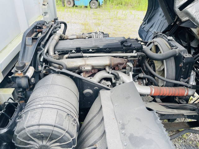 三菱ふそうファイターアルミウイング中型（4t）[写真26]