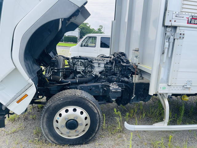 三菱ふそうファイターアルミウイング中型（4t）[写真27]