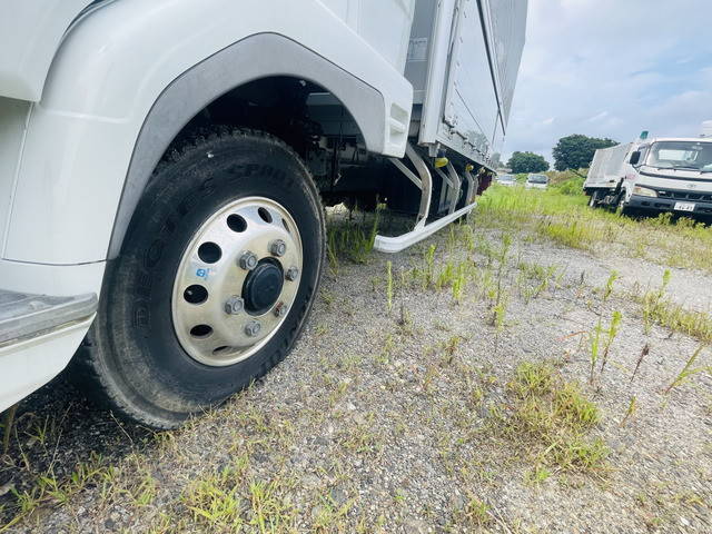 三菱ふそうファイターアルミウイング中型（4t）[写真38]