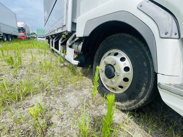 三菱ふそうファイターアルミウイング中型（4t）[写真40]