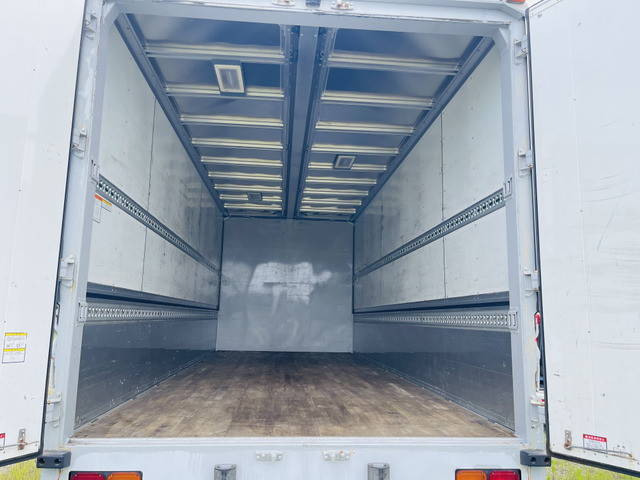 三菱ふそうファイターアルミウイング中型（4t）[写真08]