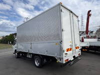 三菱ふそうキャンターアルミウイング小型（2t・3t）[写真02]