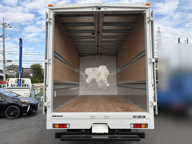 三菱ふそうキャンターアルミウイング小型（2t・3t）[写真09]