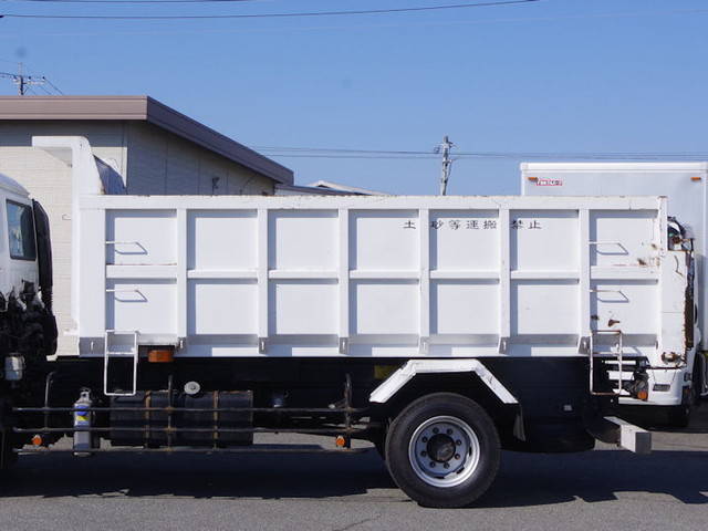 UDトラックスコンドル深ダンプ（土砂禁ダンプ）増トン（6t・8t）[写真18]