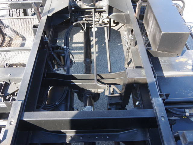 UDトラックスコンドル深ダンプ（土砂禁ダンプ）増トン（6t・8t）[写真08]