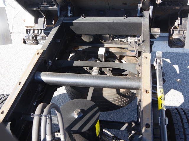 UDトラックスコンドル深ダンプ（土砂禁ダンプ）増トン（6t・8t）[写真09]