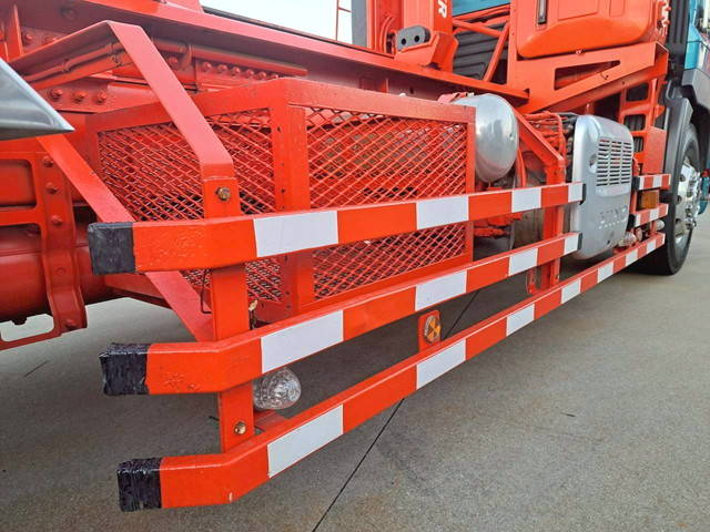 日野プロフィアコンテナ専用車大型（10t）[写真25]