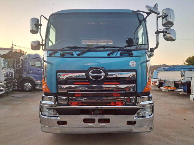 日野プロフィアコンテナ専用車大型（10t）[写真08]