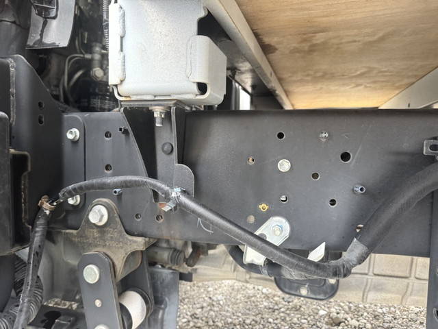 日野デュトロ平ボディ小型（2t・3t）[写真30]