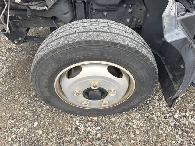 日野デュトロ平ボディ小型（2t・3t）[写真32]