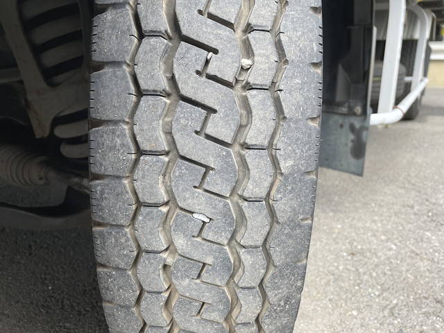 いすゞエルフアルミバン小型（2t・3t）[写真20]