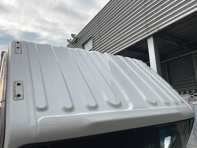 いすゞエルフアルミバン小型（2t・3t）[写真05]