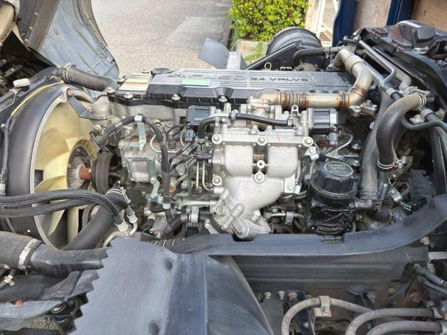 三菱ふそうファイター平ボディ中型（4t）[写真14]