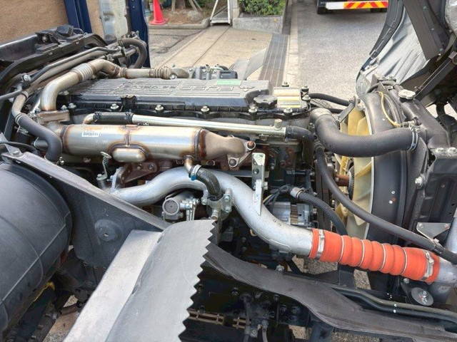 三菱ふそうファイター平ボディ中型（4t）[写真15]