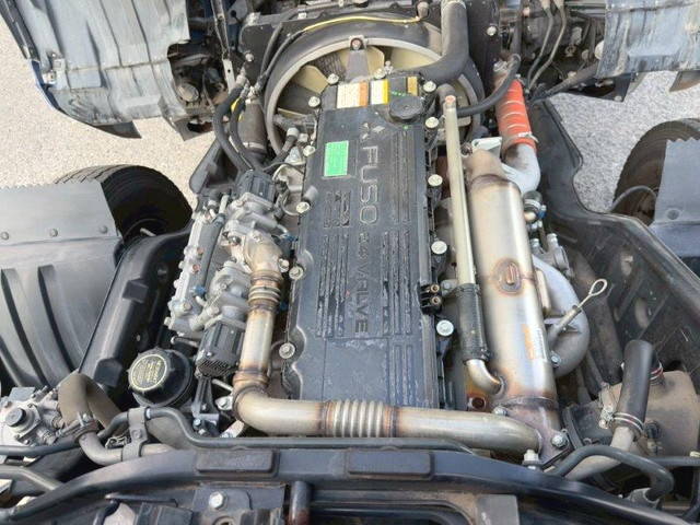 三菱ふそうファイター平ボディ中型（4t）[写真16]