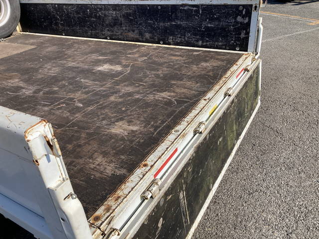 三菱ふそうキャンタークレーン3段小型（2t・3t）[写真16]