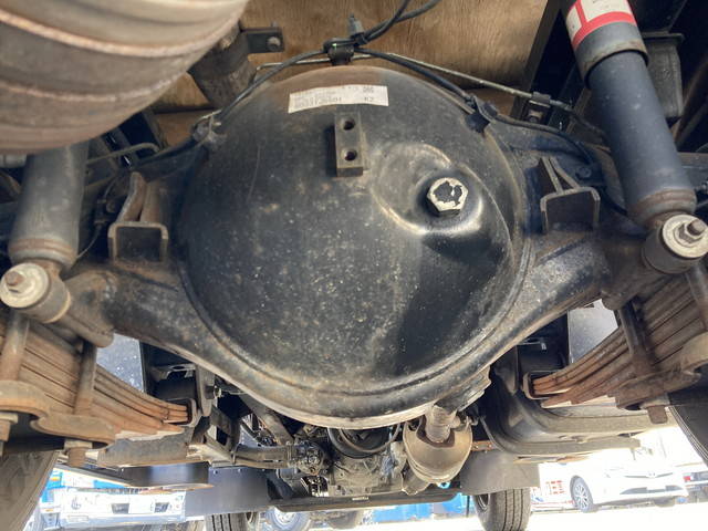 三菱ふそうキャンタークレーン3段小型（2t・3t）[写真25]