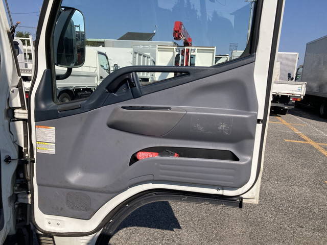 三菱ふそうキャンタークレーン3段小型（2t・3t）[写真30]