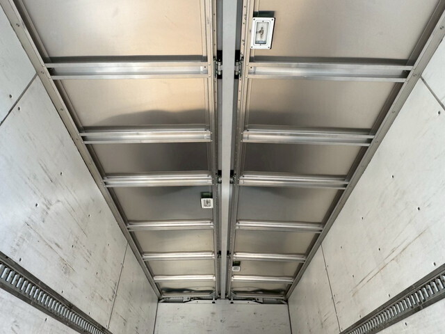 日野レンジャーアルミウイング中型（4t）[写真15]